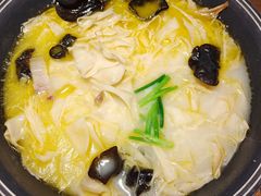 -蜜桃餐厅·伴山(绿宝广场店)