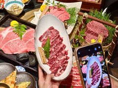 -山川小町·极番烧肉(新地假日广场店)