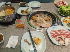 -金滏山烤肉·海鲜·火锅自助餐厅(襄阳万达店)