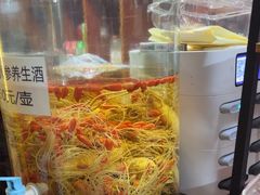 -果松木炭酸菜铜火锅·外婆参鸡汤