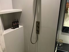 -万泊酒店(长沙五一广场国金中心店)