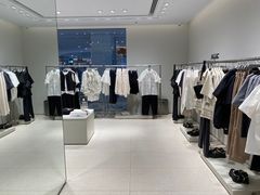 -URBAN REVIVO(济南世茂广场店)