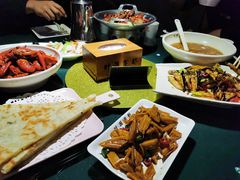 -叶派龙虾•招牌香辣蟹·海鲜(中海国际店)