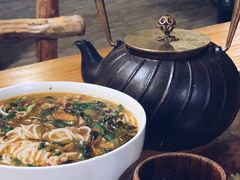 小锅米线-春常在云南私房菜