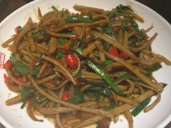 韭菜炒藕丝-江南公社(跨塘店)