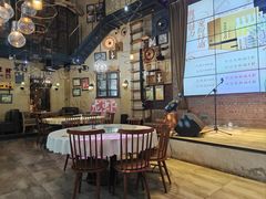 -临界音乐酒馆·小龙虾·江湖菜(华熙LIVE·鱼洞店)