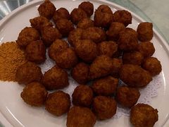 干炸丸子-巢香扣肉馆