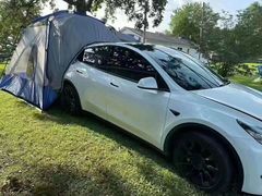 -TESLA 特斯拉(上海太古汇体验店)