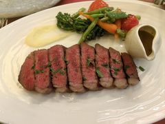 -普朗姆生蚝牛排馆 The Plump Oyster(成都摩方购物中心店)