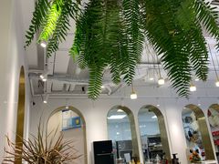 -Fridi Patisserie Cafe