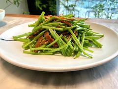 卢蒿炒茶干-苏帮袁Sue Cuisine(来福士店)
