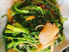 -大头虾越式风味餐厅(光明广场店)