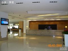 大堂_01-北京民族园葉子里酒店(鸟巢店)