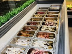 自助取餐区-万记麻辣烫国展总店
