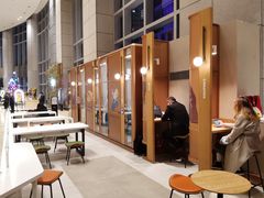 大堂-星巴克(来福士办公楼店)