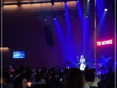 -TZ House音乐现场(来福士中心店)