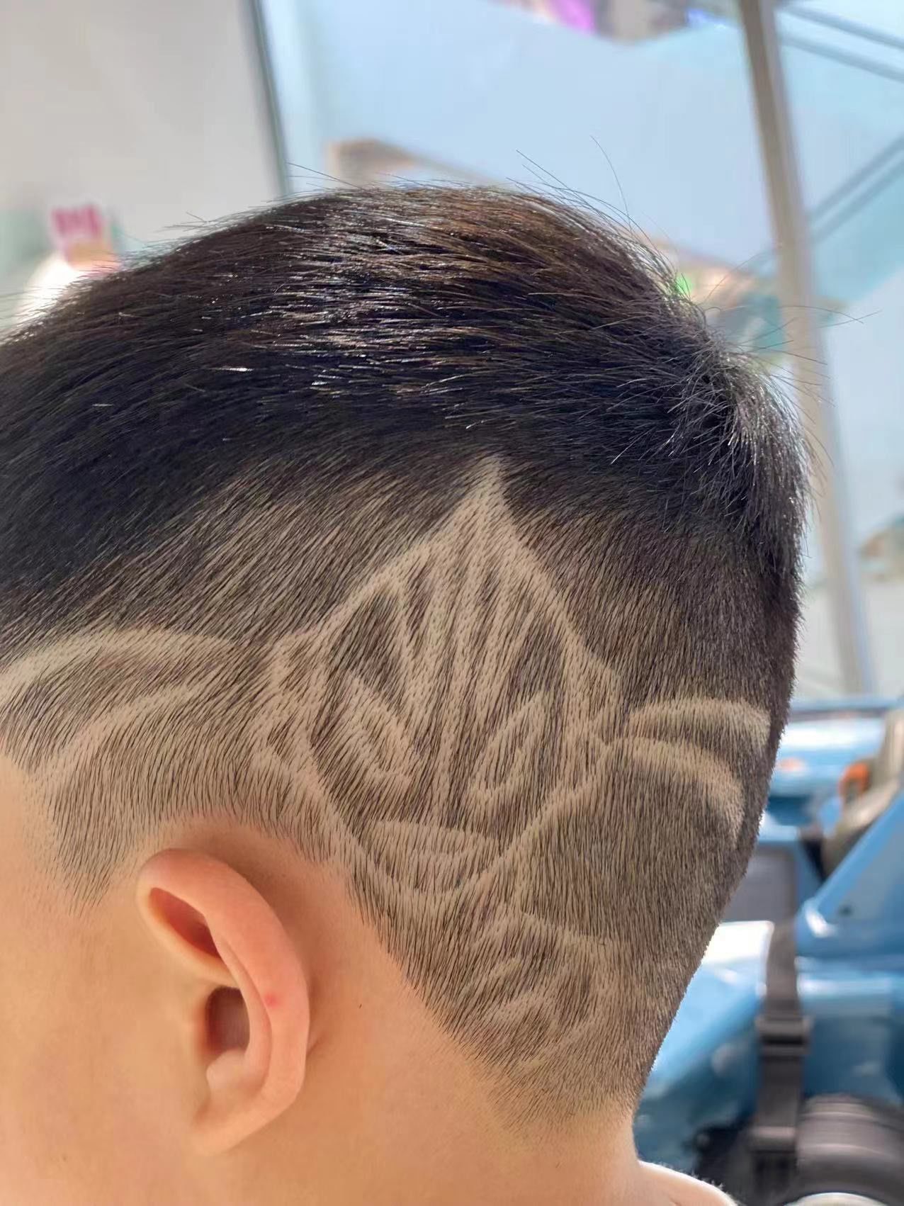 奥特曼发型效果