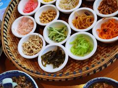 -包整·丝娃娃(一览甲秀楼风景店)