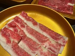 -牛YO寿喜烧·铁板烧和牛火锅自助(市府恒隆店)