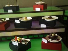 -上海浦东丽思卡尔顿酒店