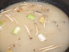 -陈大锅·岳阳鱼馆·地道岳阳菜(美食街店)