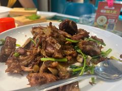 -小红鲸·海鲜餐厅(轸大路店)