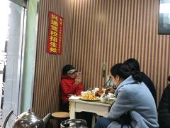 大堂-华春餐馆(鱼山路店)