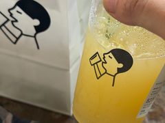 -喜茶(迪士尼小镇DP店)