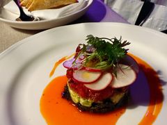 牛肉塔塔配牛油果黑橄榄酱-Solo(衡山路店)