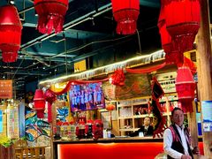 -老滇山寨•云南特色菜•地方菜•民族风情歌舞表演(金碧店)