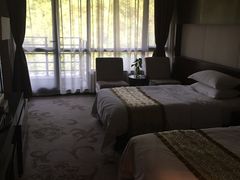 -上海怡沁园度假酒店