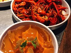 -龙巢盱眙龙虾·牛蛙·烧烤宵夜(八卦岭店)