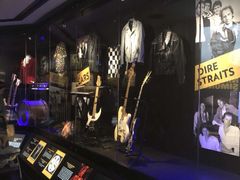 -摇滚乐名人堂博物馆