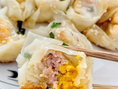蛋黄鲜肉煎馄饨-乌镇姐妹特色小吃(银杏公寓店)