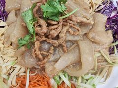 爽口大拉皮-龙香居海鲜浑锅家常菜·特色驴肉