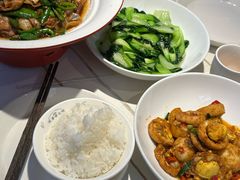 -阿瓦山寨·湘菜现炒·剁椒鱼头王(咸阳总店)