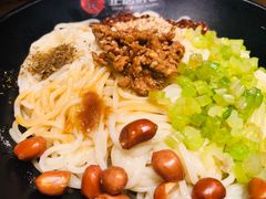 正居小面-正居鲜面(军工店)