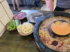 -黄潇洒老火锅(九眼桥宏济巷店)