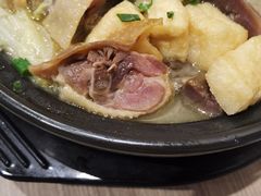 咸鸡砂锅-里巷里(蚂蚁工场店)