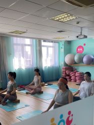 -爱尔乐美孕产瑜伽·普拉提