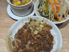 -红猪卤肉饭(大西洋美食城店)
