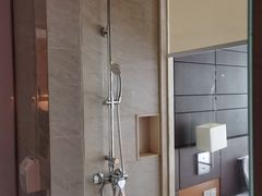 -西昌邛海湾柏樾酒店(原邛海湾柏栎度假酒店)