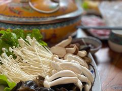 -毛辣果·贵州红酸汤牛肉火锅(西单店)