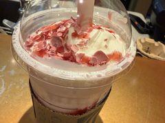 -星巴克臻选(上海中环广场2F店)