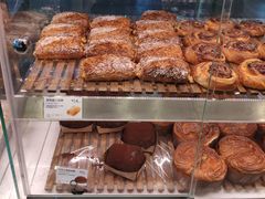 -巴黎贝甜(大宁国际商业广场店)