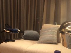 -深圳国际会展中心希尔顿酒店(前海华发冰雪世界店)
