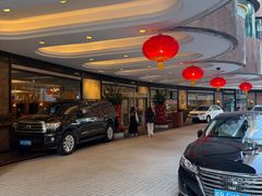 -深圳富苑皇冠假日套房酒店