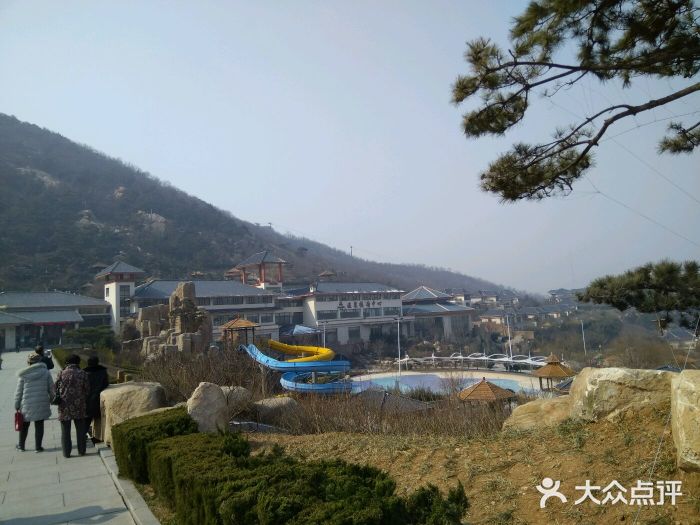 徂徕山森林康养度假谷温泉图片