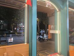 -伊北味·清真青海拉面村(延安路店)