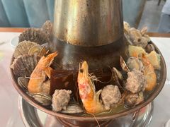 -一口猪海鲜浑锅·东北家常菜